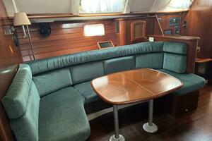 The Originals 38ft Beneteau Yacht For Sale