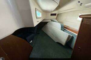 1999 Beneteau 381 thumbnail 39