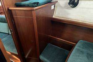 1999 Beneteau 381 thumbnail 37
