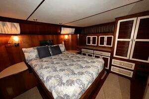 1989 Hi-Star 48 Sundeck thumbnail 48