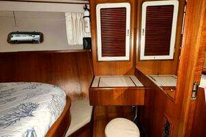 1989 Hi-Star 48 Sundeck thumbnail 44