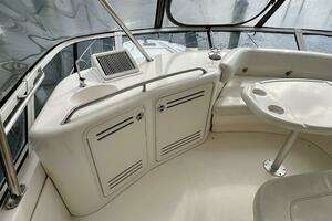 2002 Sea Ray 480 Sedan Bridge thumbnail 17