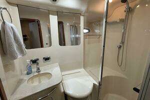 2002 Sea Ray 480 Sedan Bridge thumbnail 58