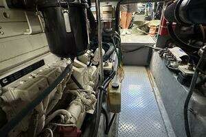 2002 Sea Ray 480 Sedan Bridge thumbnail 62