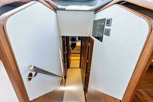 2024 Princess Y72 Motor Yacht thumbnail 36