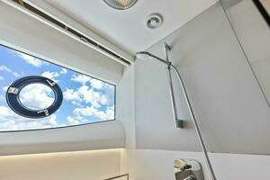 2024 Princess Y72 Motor Yacht thumbnail 35
