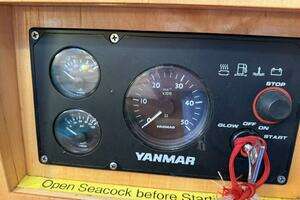 2007 Schooner thumbnail 60