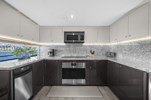 106FT (32.31M) OCEAN ALEXANDER