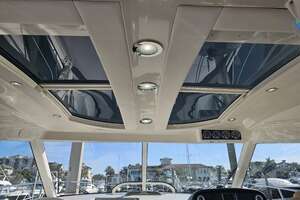2012 Sea Ray 500 SUNDANCER thumbnail 29