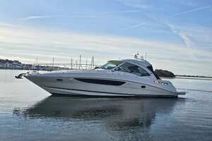 2012 Sea Ray 500 SUNDANCER thumbnail 4