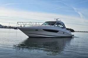 2012 Sea Ray 500 SUNDANCER thumbnail 3