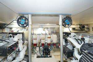 2005 Ocean Yachts thumbnail 19