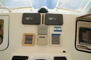2005 Ocean Yachts thumbnail 34