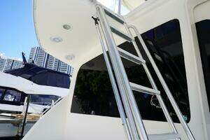 2005 Ocean Yachts thumbnail 38