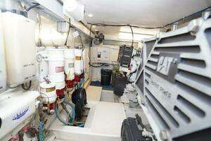 2005 Ocean Yachts thumbnail 22