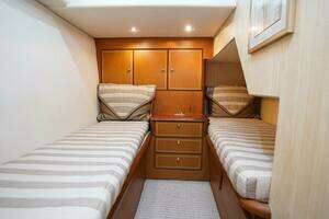 2005 Ocean Yachts thumbnail 48