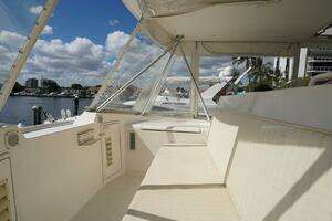 2005 Ocean Yachts thumbnail 31