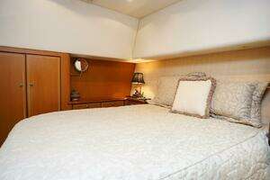 2005 Ocean Yachts thumbnail 50