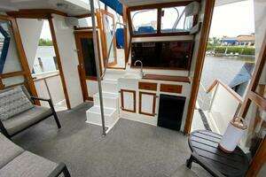 1986 Heritage East Sundeck 36 thumbnail 11
