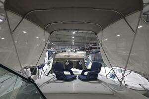 2008 Cruisers Yachts thumbnail 3