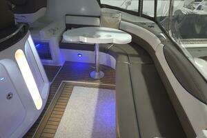2008 Cruisers Yachts thumbnail 33