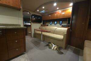 2008 Cruisers Yachts thumbnail 12