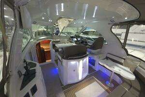2008 Cruisers Yachts thumbnail 30