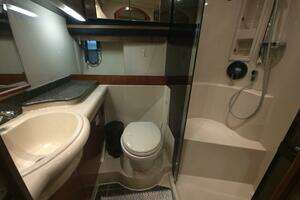 2008 Cruisers Yachts thumbnail 17