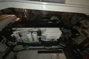 2008 Cruisers Yachts thumbnail 50