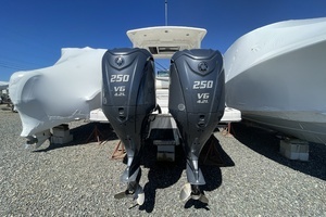 2023 Chaparral 280 OSX thumbnail 6