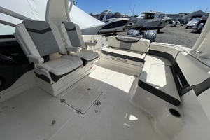 2023 Chaparral 280 OSX thumbnail 14