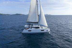 2020 Fountaine Pajot Astrea 42 thumbnail 8