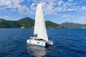 2020 Fountaine Pajot Astrea 42 thumbnail 4