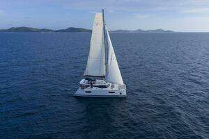 2020 Fountaine Pajot Astrea 42 thumbnail 7