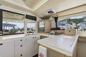 2020 Fountaine Pajot Astrea 42 thumbnail 37