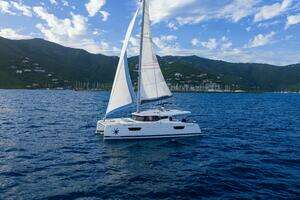 2020 Fountaine Pajot Astrea 42 thumbnail 52