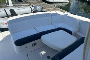 Photo 5916445 for 2008 Tiara Yachts 3500 Sovran  