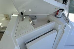 Photo 5916471 for 2008 Tiara Yachts 3500 Sovran  