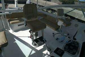 2002 Viking 43 Open thumbnail 20
