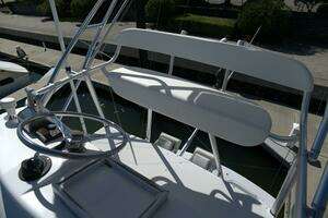 2002 Viking 43 Open thumbnail 35