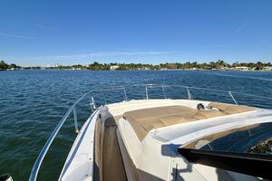 2022 Sea Ray Sundancer 320 thumbnail 14