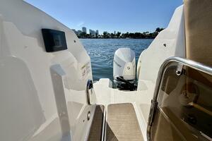2022 Sea Ray Sundancer 320 thumbnail 27
