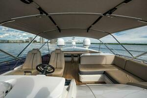 Princess 65 - Flybridge