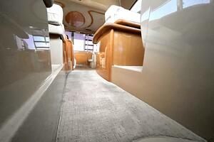 55FT (16.79M) FERRETTI YACHTS