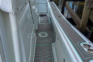 2014 Yellowfin 36 Offshore thumbnail 20