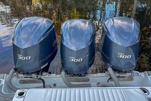 2014 Yellowfin 36 Offshore thumbnail 27