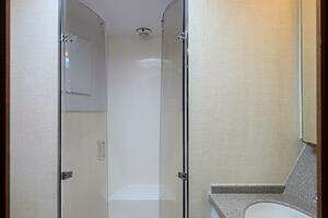 2001 Ocean Yachts 56 Super Sport thumbnail 38