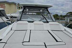 2022 Jeanneau Leader 10.5 WA Series 2 thumbnail 10