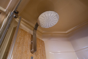 64FT (19.51M) AZIMUT