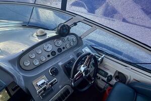 2007 Cruisers Yachts 370 Express thumbnail 19